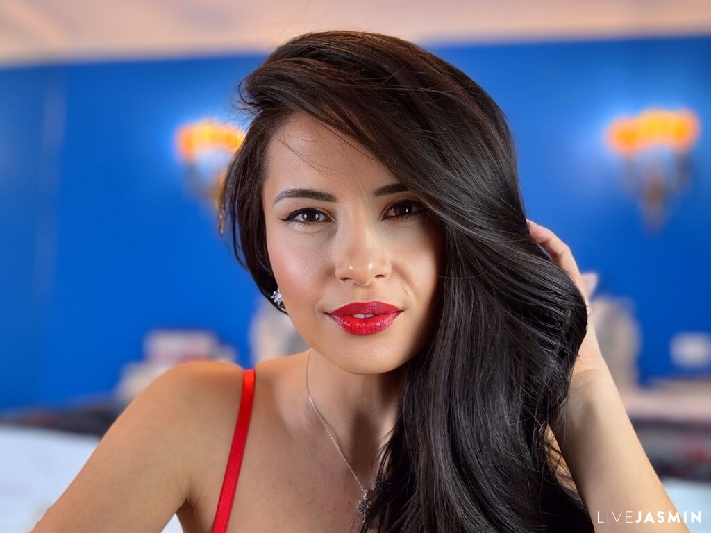 Live cam model AdrianaHunt
