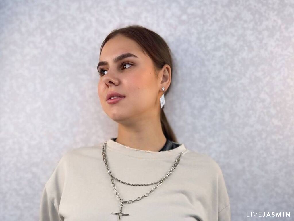 Live cam model AgripinaFrosch
