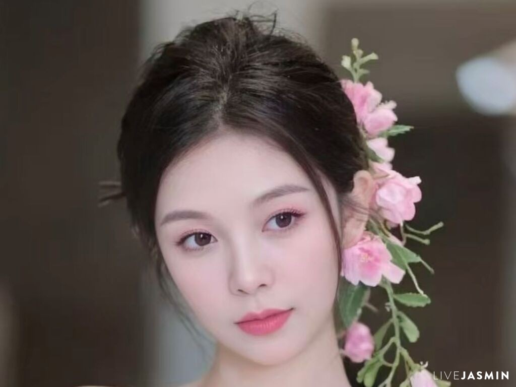 Live cam model AhJing
