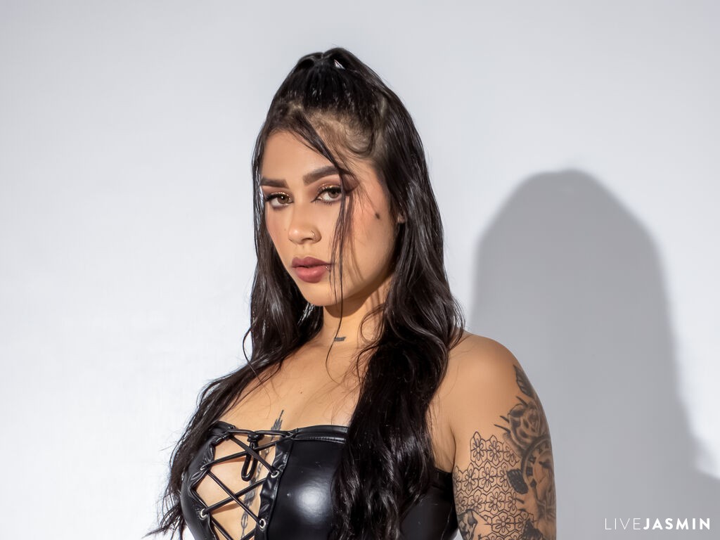 Live cam model AilenEvans