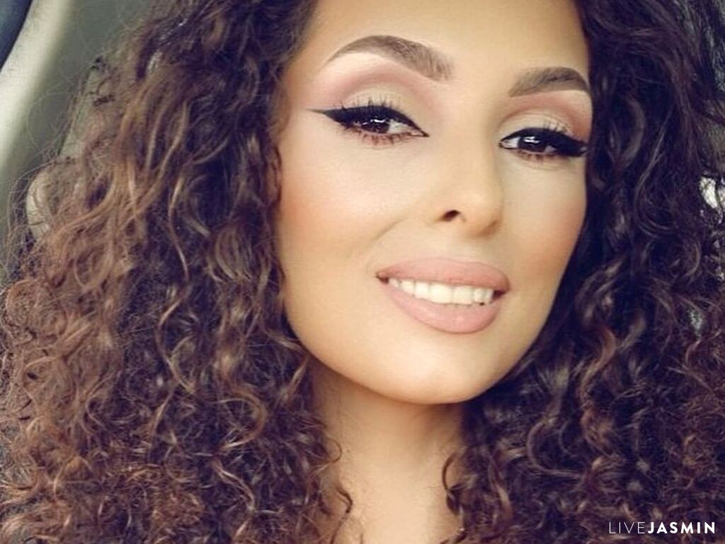 Live cam model AishaApril