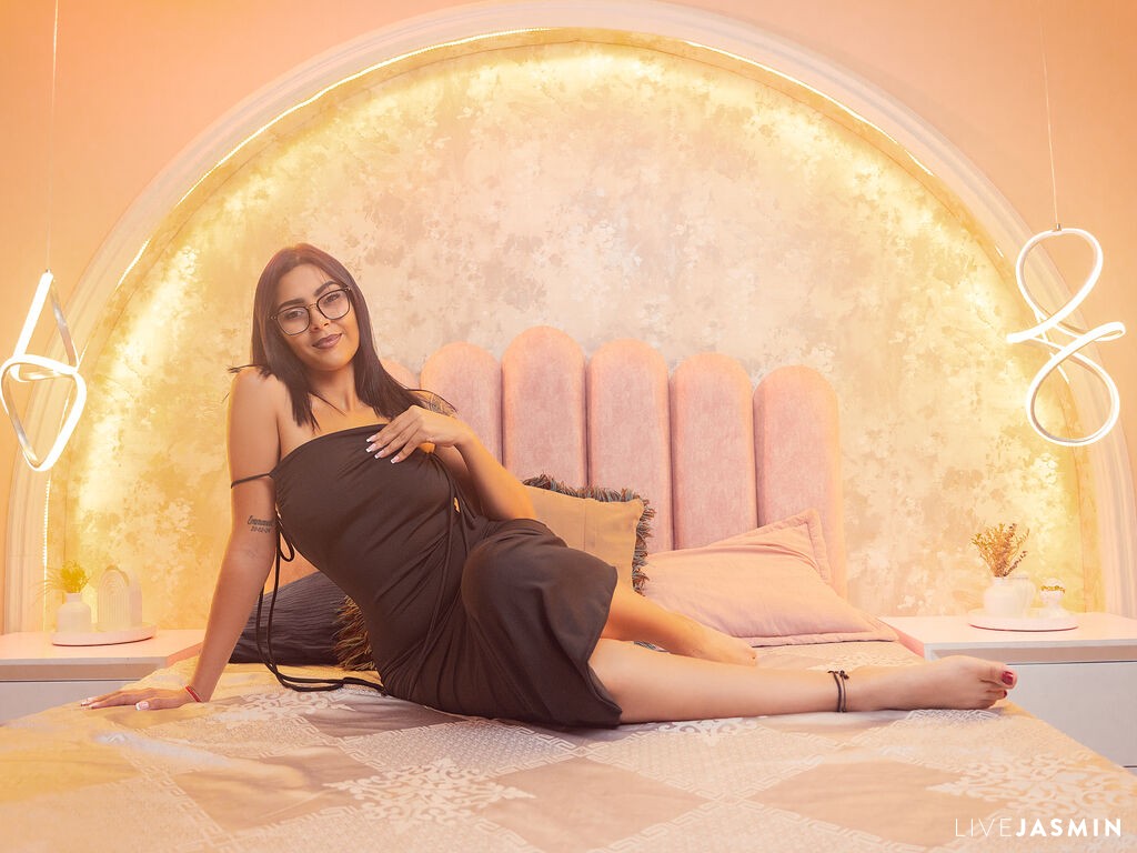 Live cam model AishaCarpenter