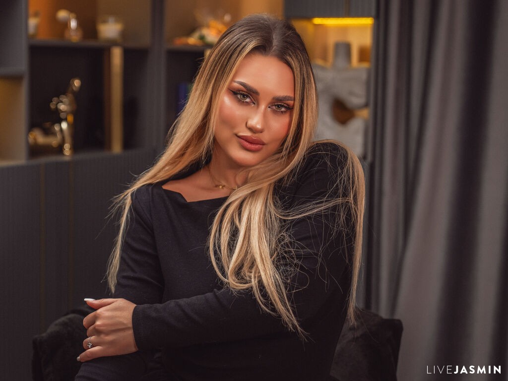 Live cam model AishaRae
