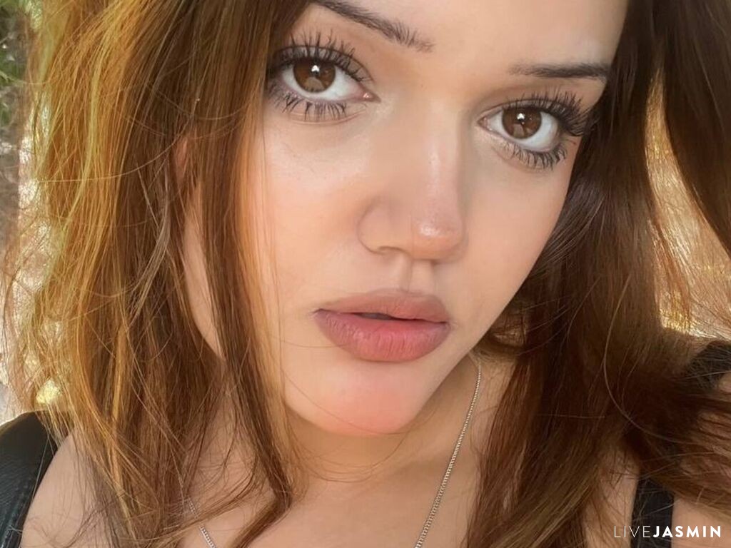 Live cam model AishaTiffany