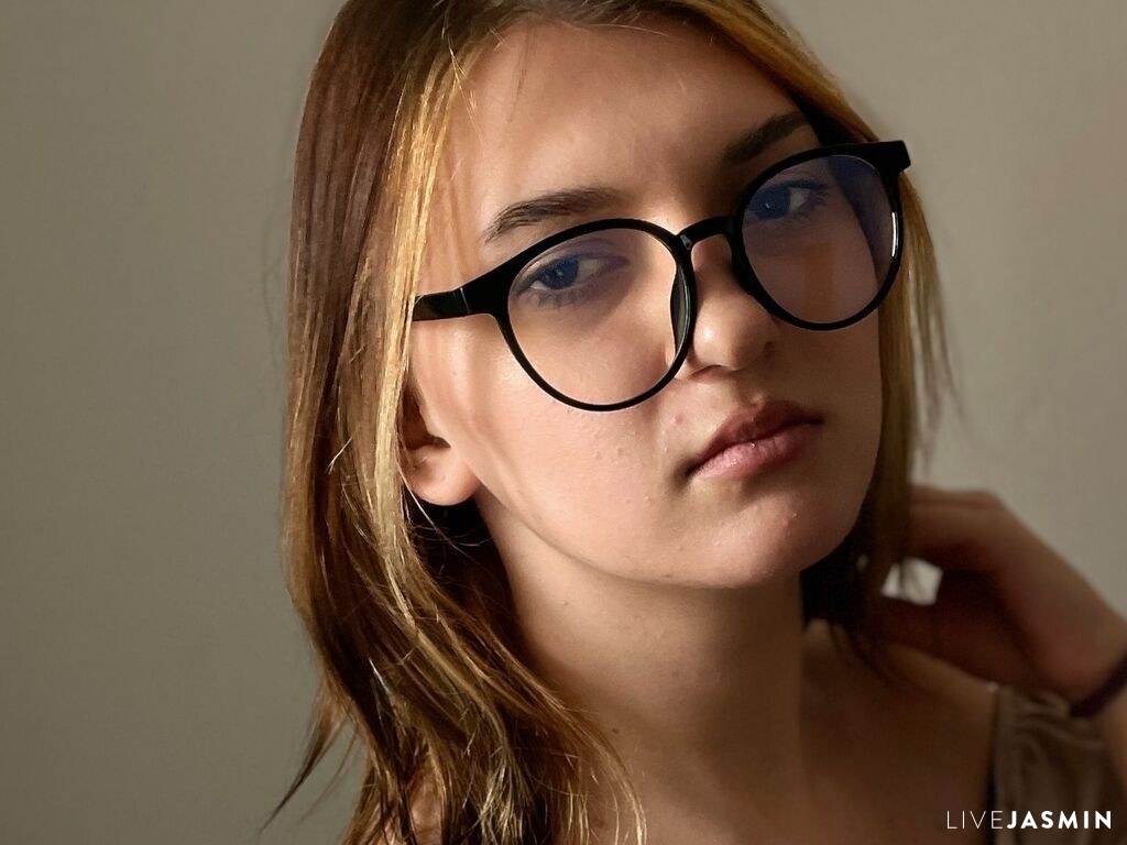 Live cam model AlbertaPolnau
