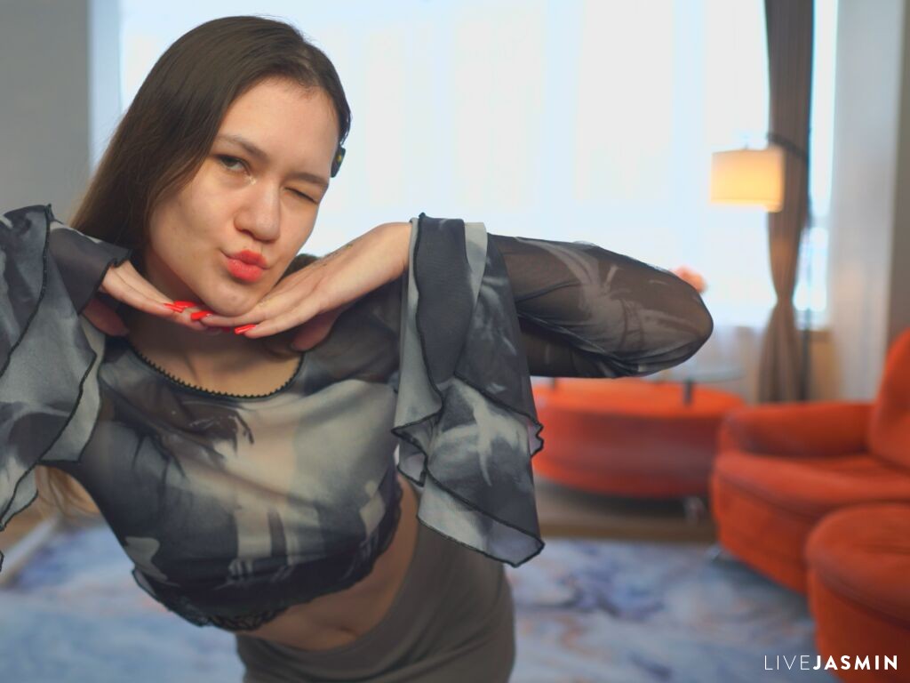 Live cam model AlexanderKubo
