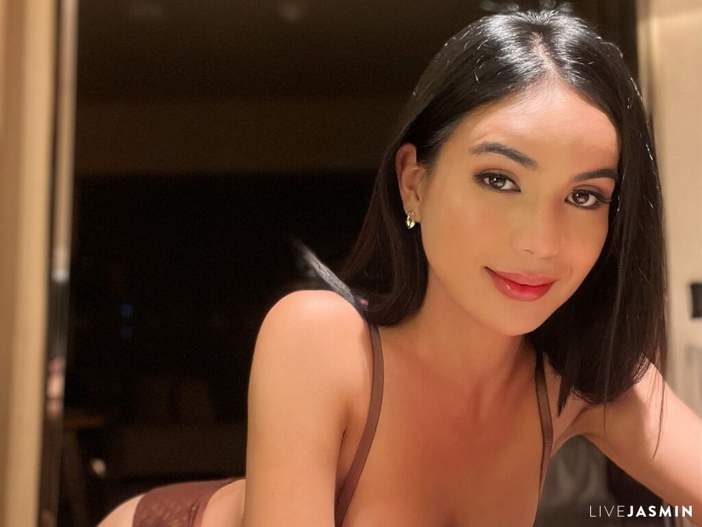 Live cam model AlexinaWoss