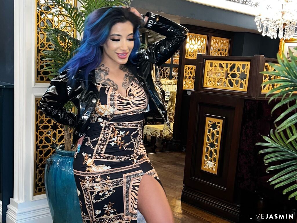 Live cam model AliciaSweets