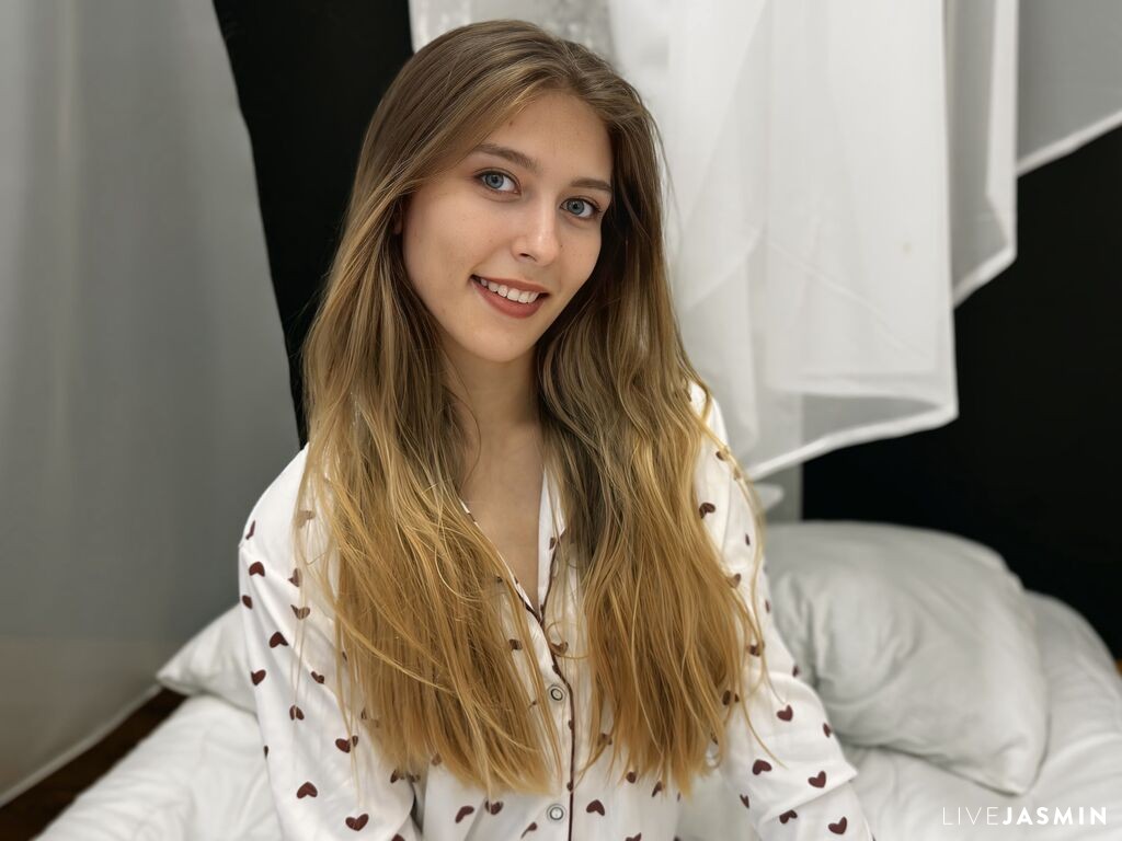 Live cam model AlisaWonder