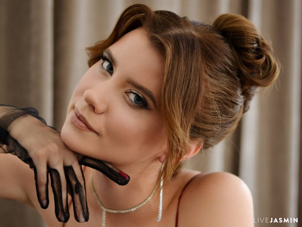 Live cam model AliseChapman