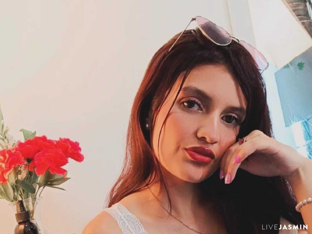 AmbarKing LiveJasmin model profile