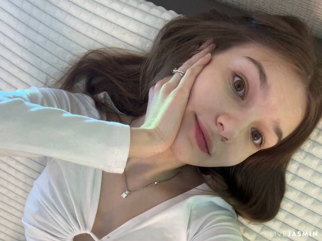 Live cam model Ameliamimo