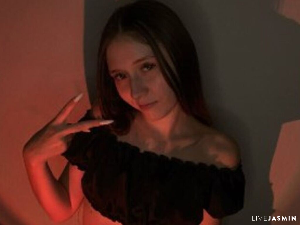 Live cam model AnaOneill