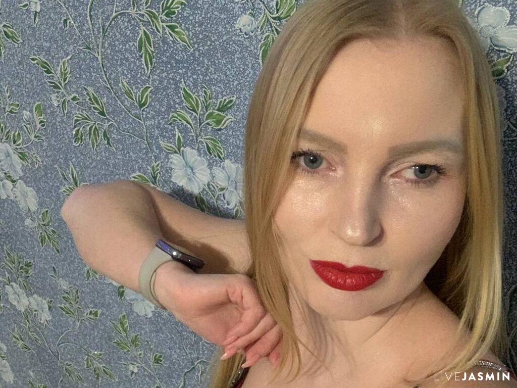 Live cam model AnastasiaGufenko