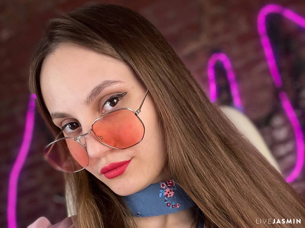Live cam model AngelMaisson