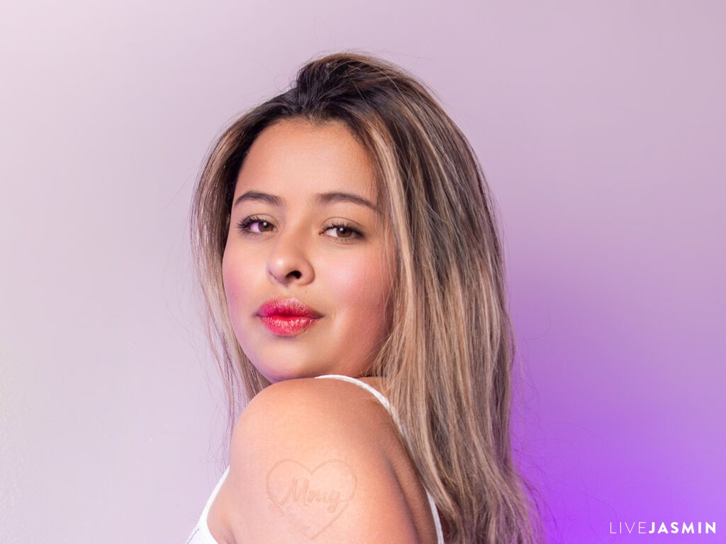 AngellVisen LiveJasmin model profile