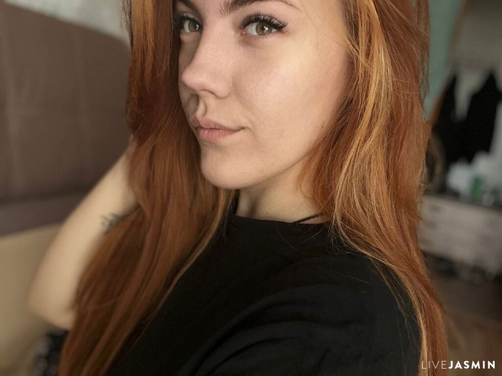 Live cam model AnnaCartes
