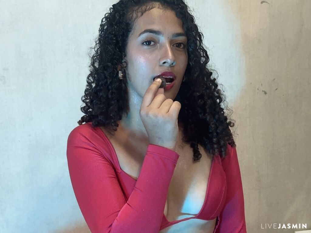 AntonellaFerrer LiveJasmin model profile