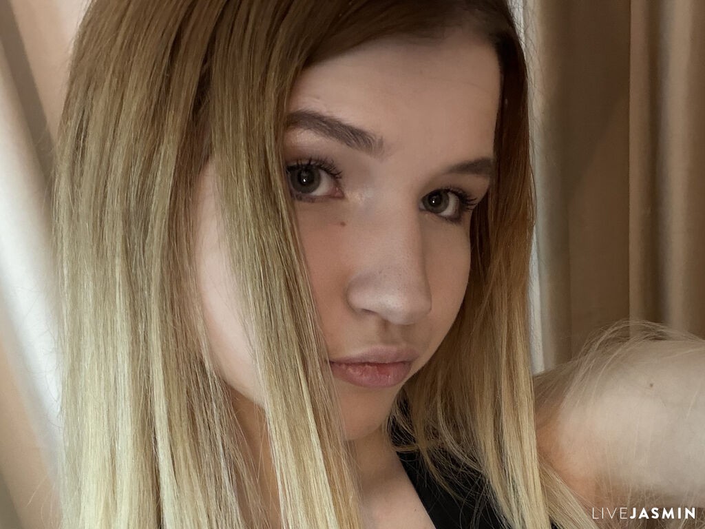 Live cam model AraPosey