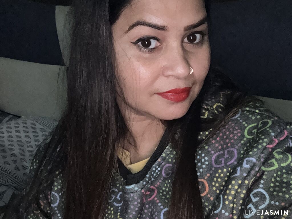 Live cam model ArtiKumari