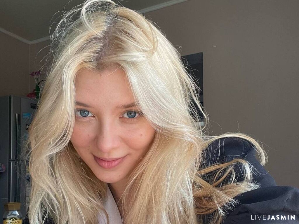 Live cam model AshleaVadner