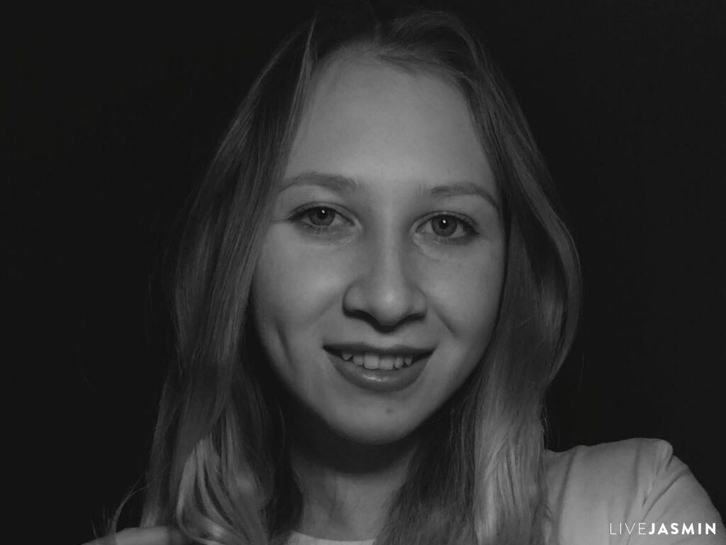 Live cam model BlanchTrotz