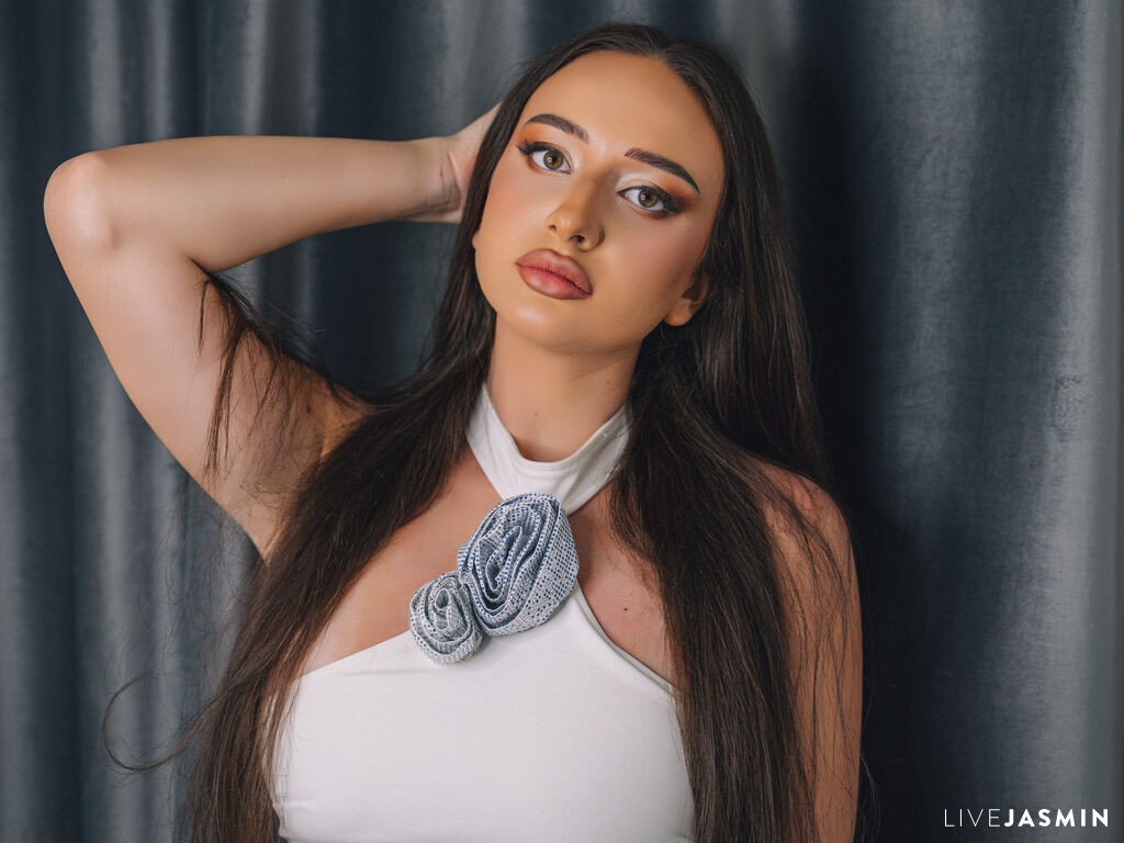 Browse BrianaKaine live chat profile