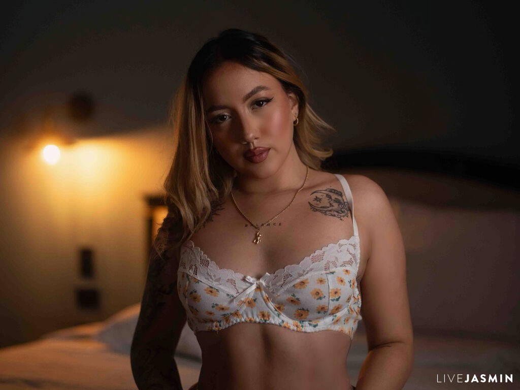 Live cam model BrittanyScott