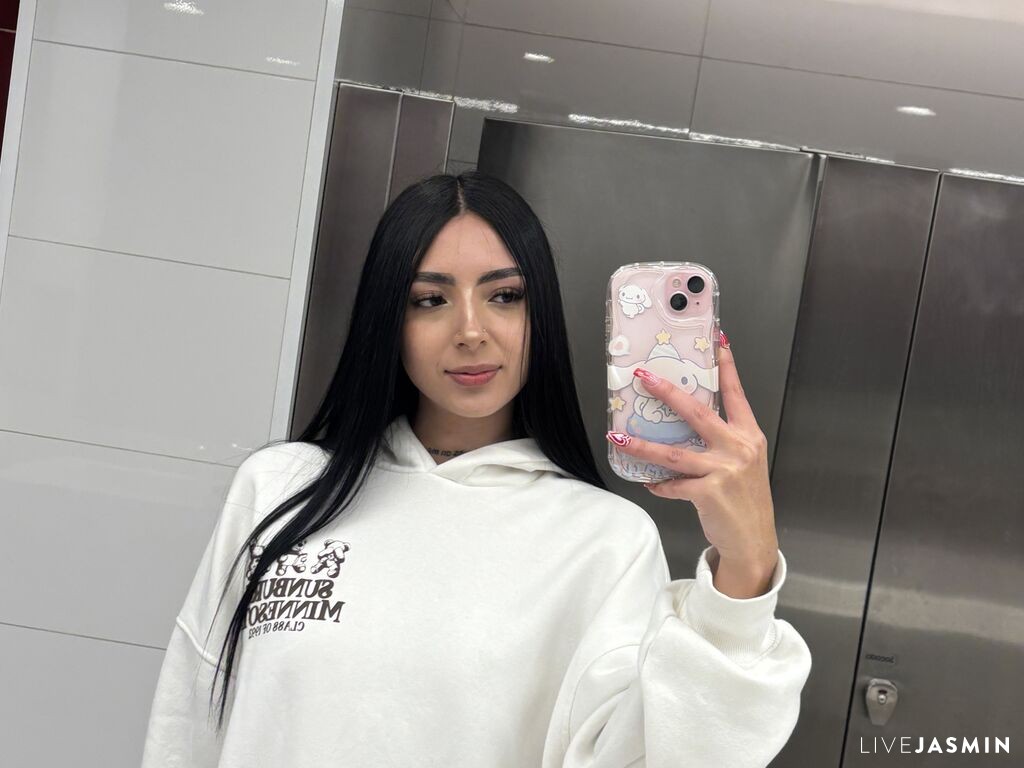 Live cam model CamilaDith