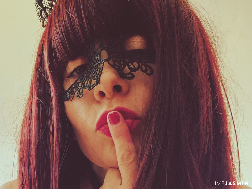 Live cam model CarlaVendome