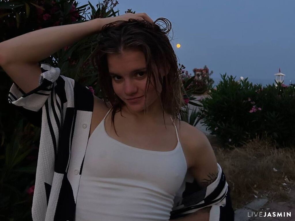 Live cam model CarleneEspada
