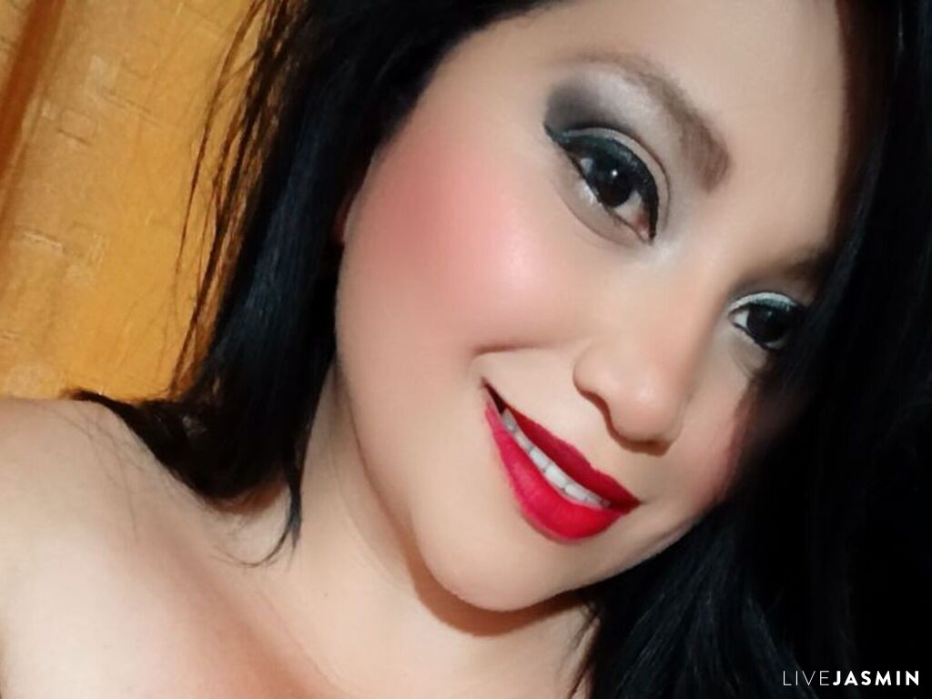 Live cam model CataleyaHamilton