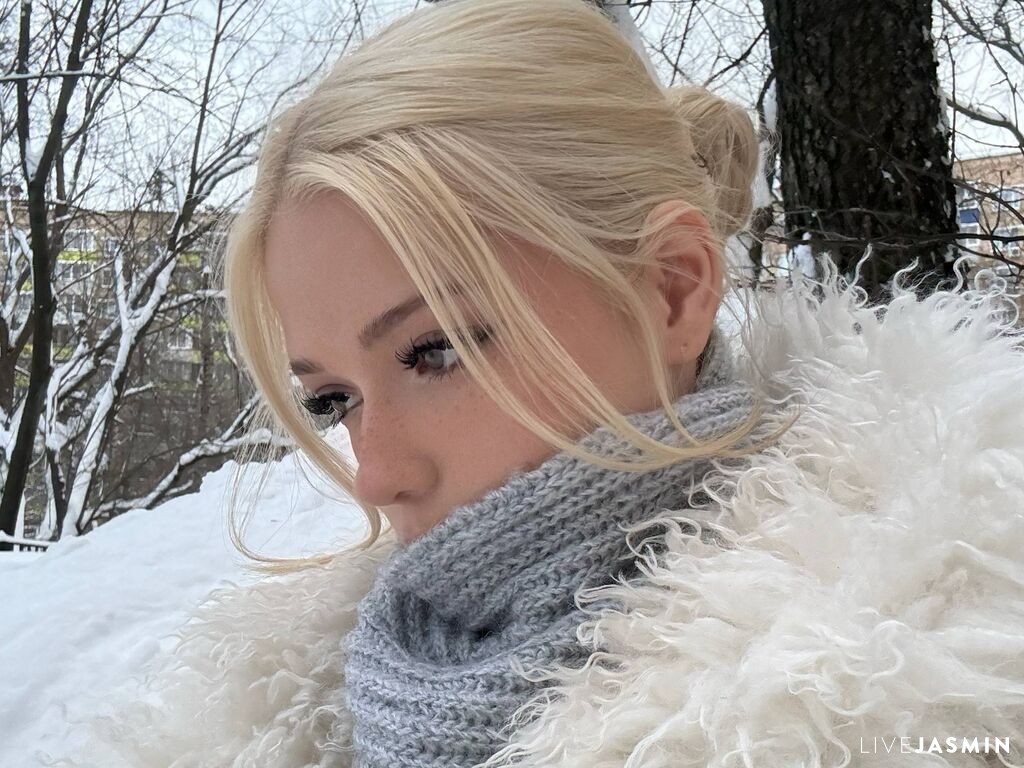 CatheyHolien online live cam profile