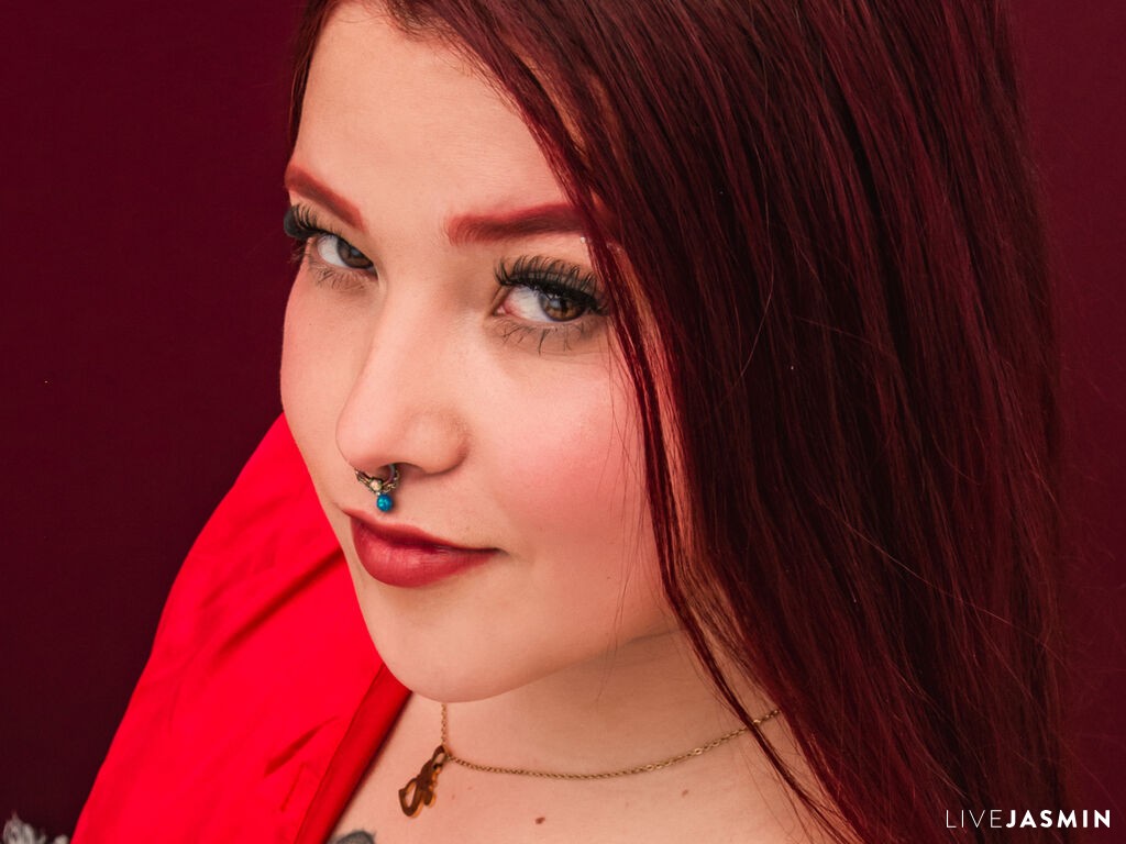 Live cam model CelesteCottes