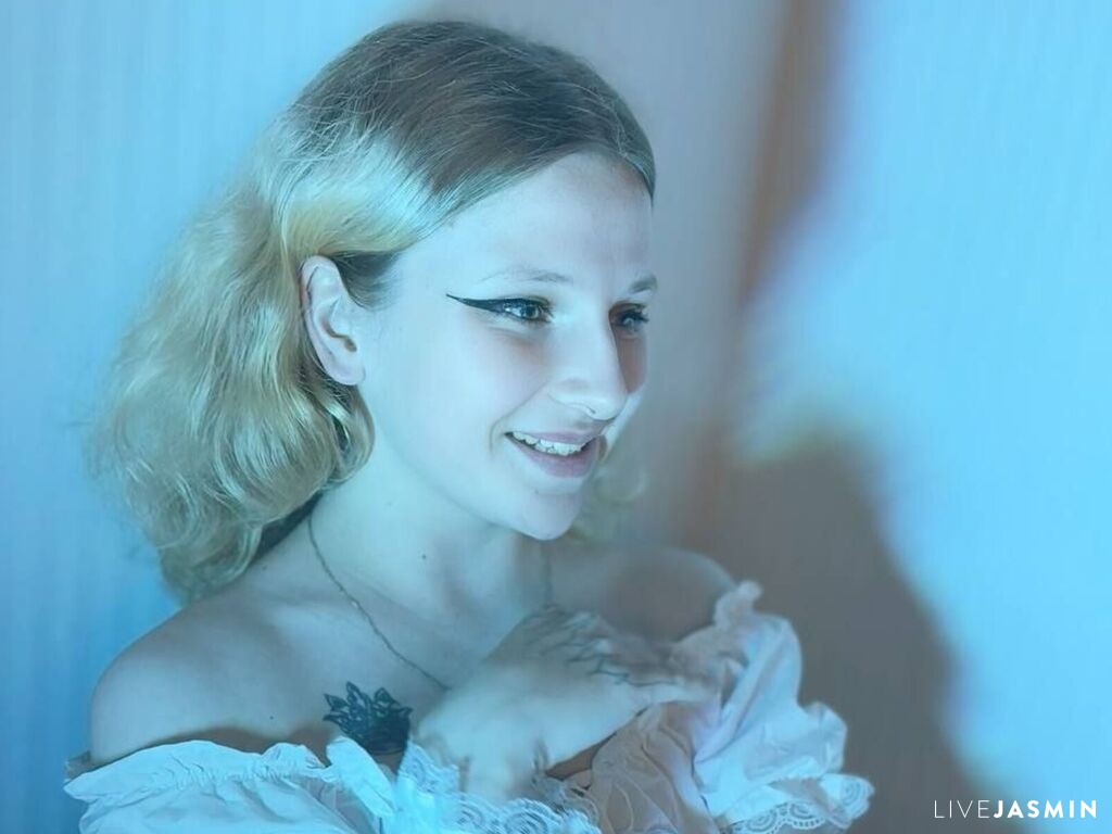 CelesteForman LiveJasmin model profile