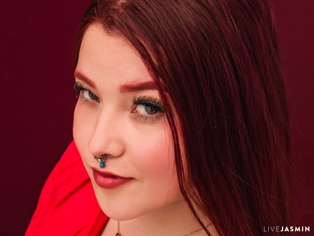 Live cam model CelesteRevolt