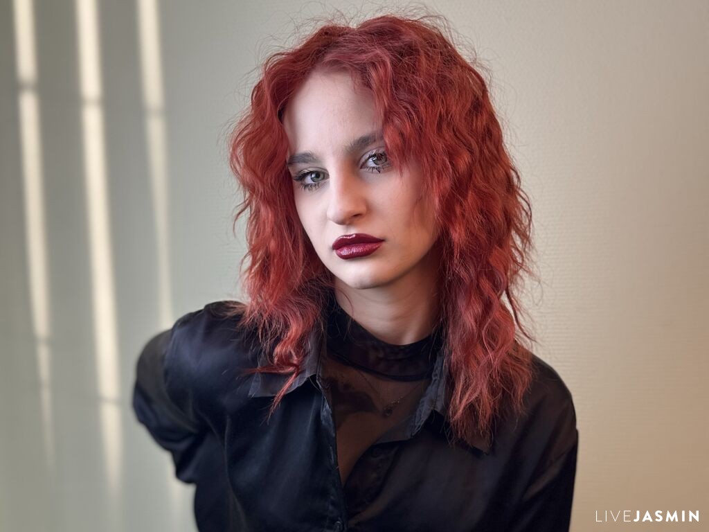 Browse CharleenDykstra live chat profile