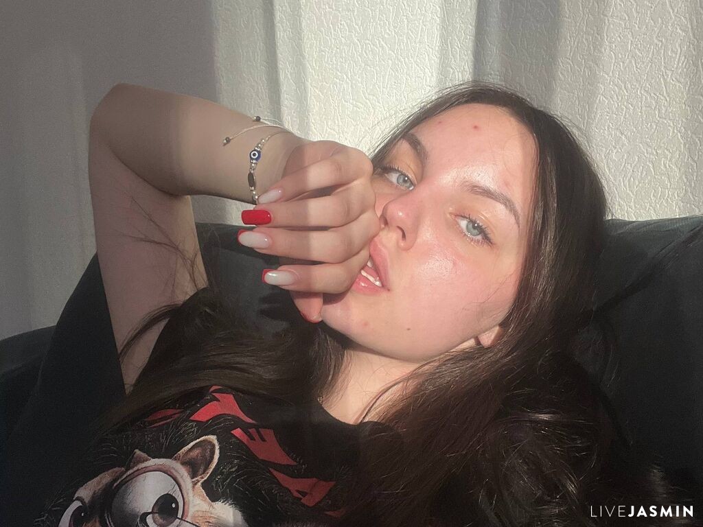 Live cam model CharlesettaHaus