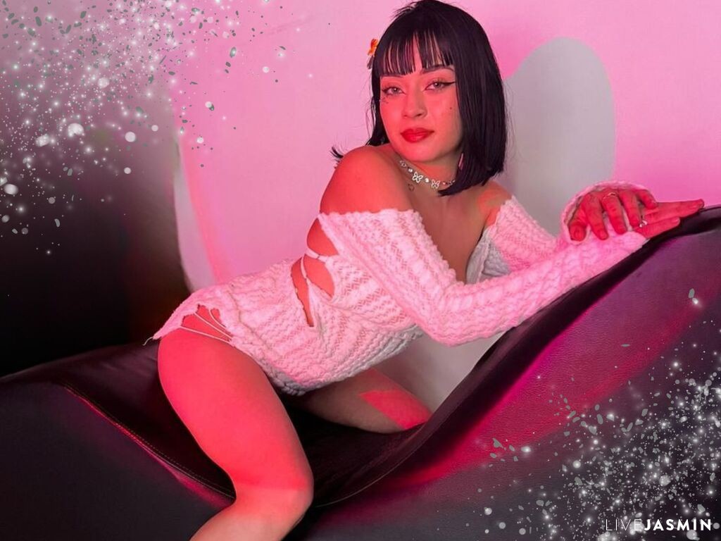 Live cam model CheryHot
