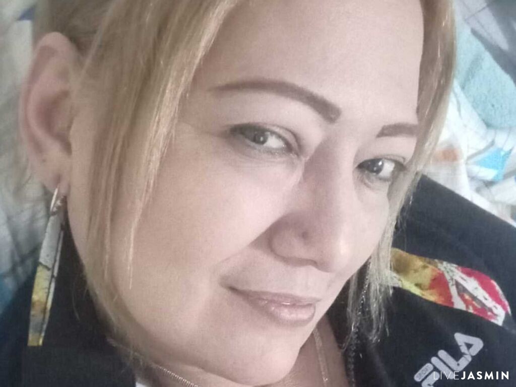 Live cam model ClauSommers