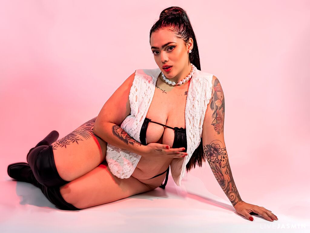 Live cam model CondeEmily