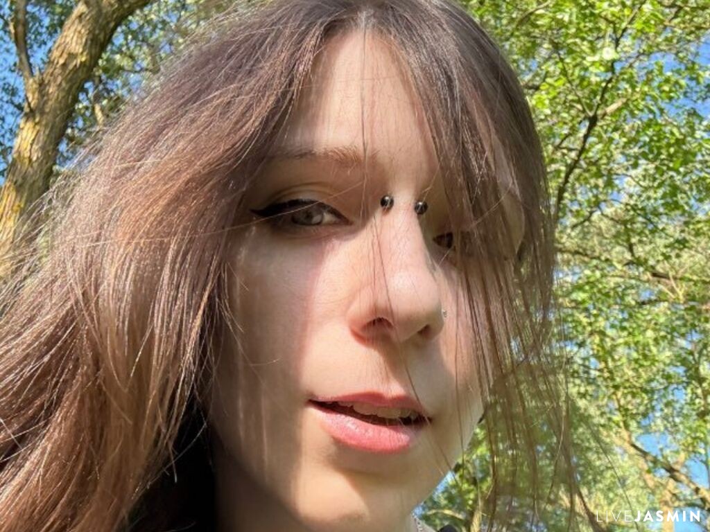 Live cam model CordeliaHelmig