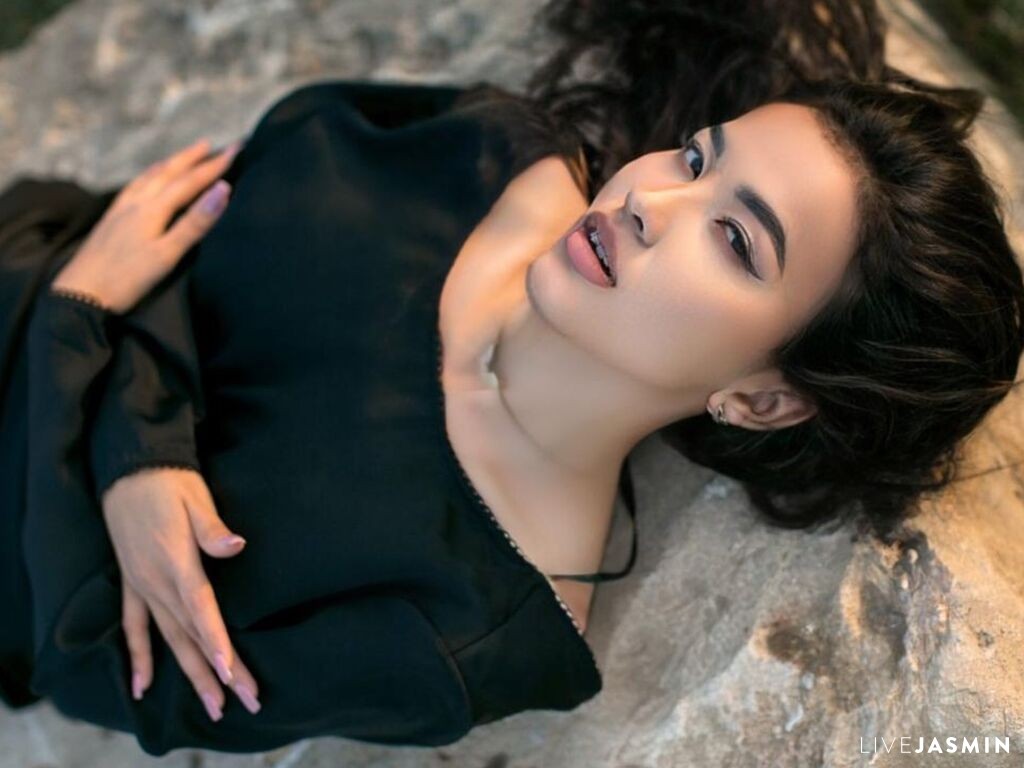 CordeliaNorton live cam girl profile