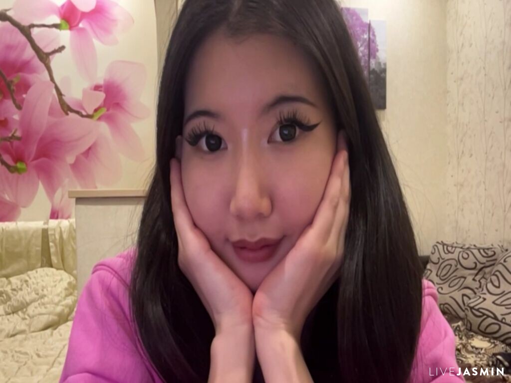 Live cam model CoreyDanger