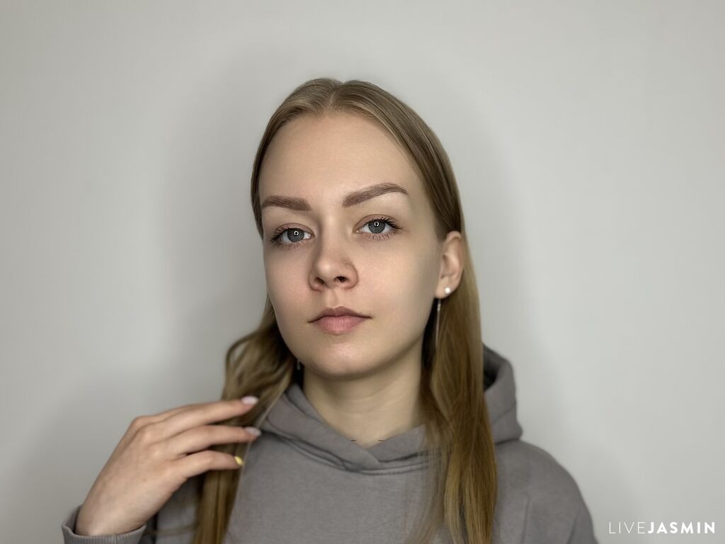 Live cam model CorneliaYanity