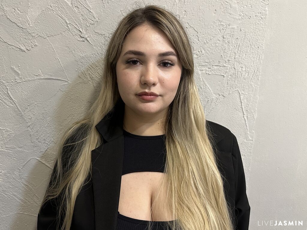 Live cam model CoryCase