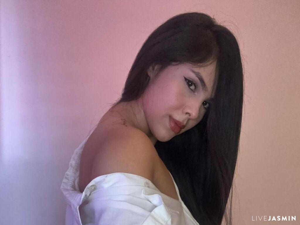 Profile photo for CristWilliams