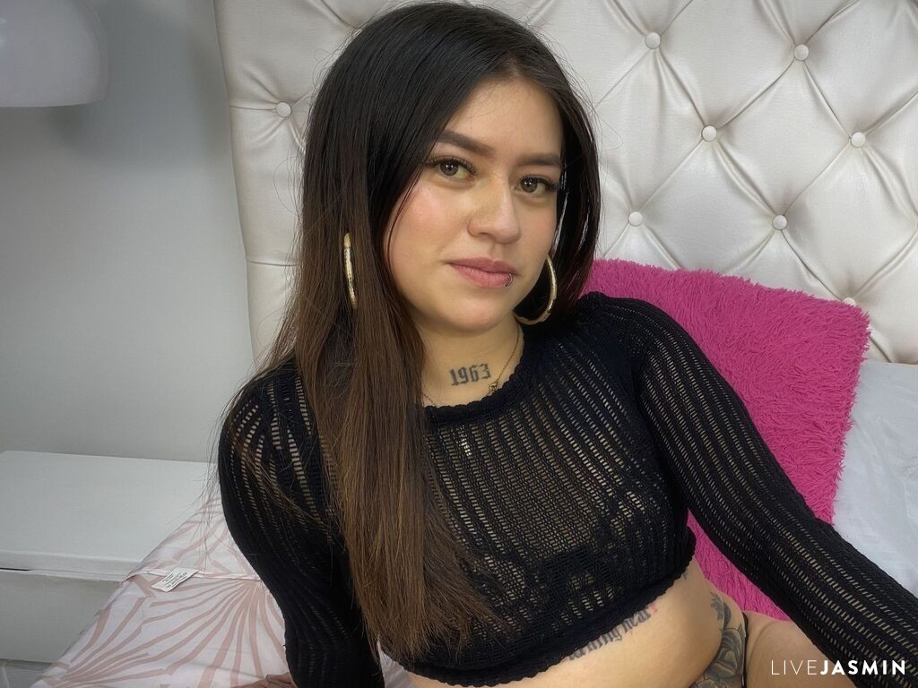 DalyRed LiveJasmin model profile