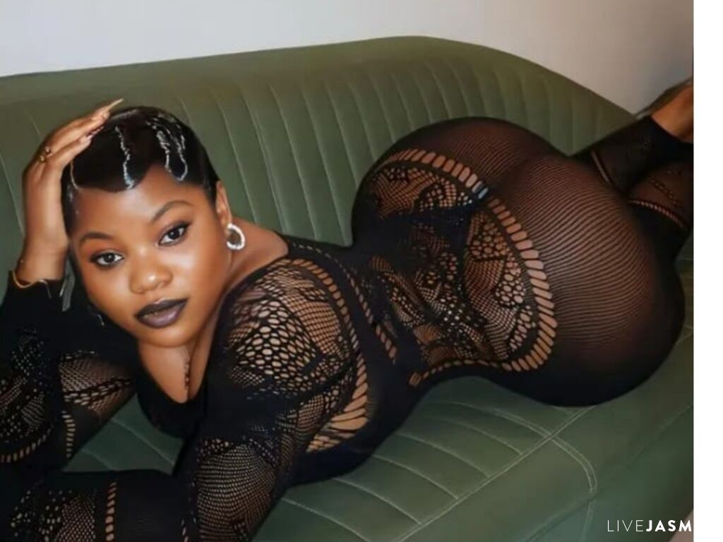 Browse DaniellaBrow live chat profile