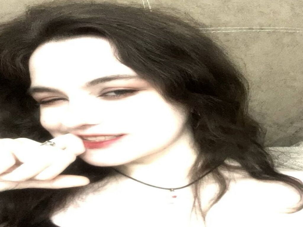 DeanTroclaire live cam girl profile